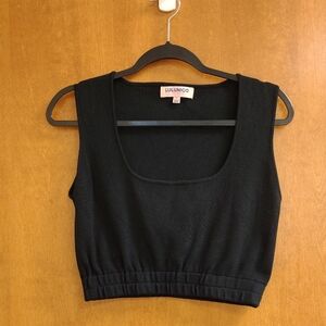 Lulunico Cropped Black Women's Top